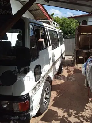 Nissan Caravan 1986