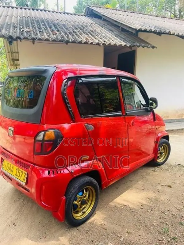 Bajaj Qute 2019