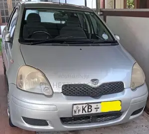 Toyota Vitz SCP 10 2002