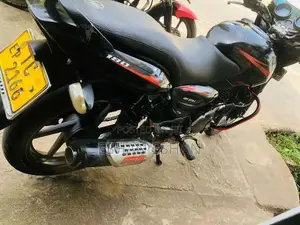 Bajaj Pulsar 180 2006