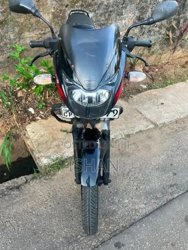 Bajaj Pulsar 150 2015