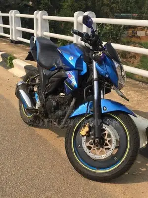 Suzuki Gixxer 2015