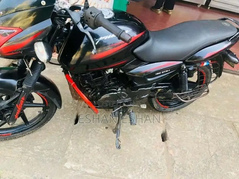 Bajaj Pulsar 180 2006