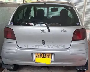 Toyota Vitz SCP 10 2002