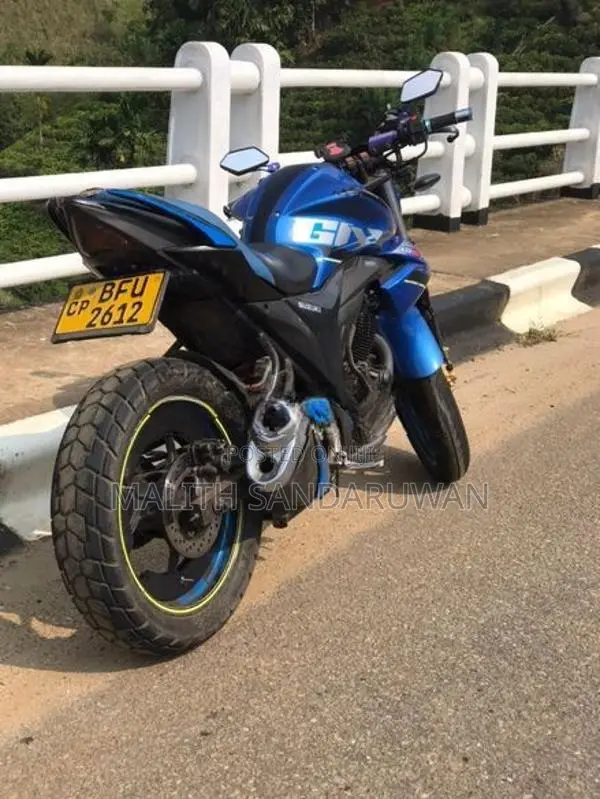 Suzuki Gixxer 2015