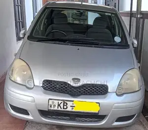 Toyota Vitz SCP 10 2002