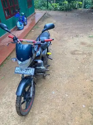 Bajaj Platina 100 2012