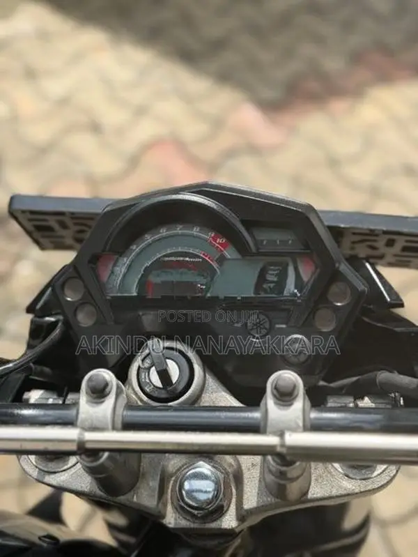 Yamaha FZS V1 2011