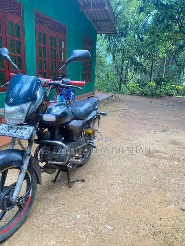 Bajaj Platina 100 2012