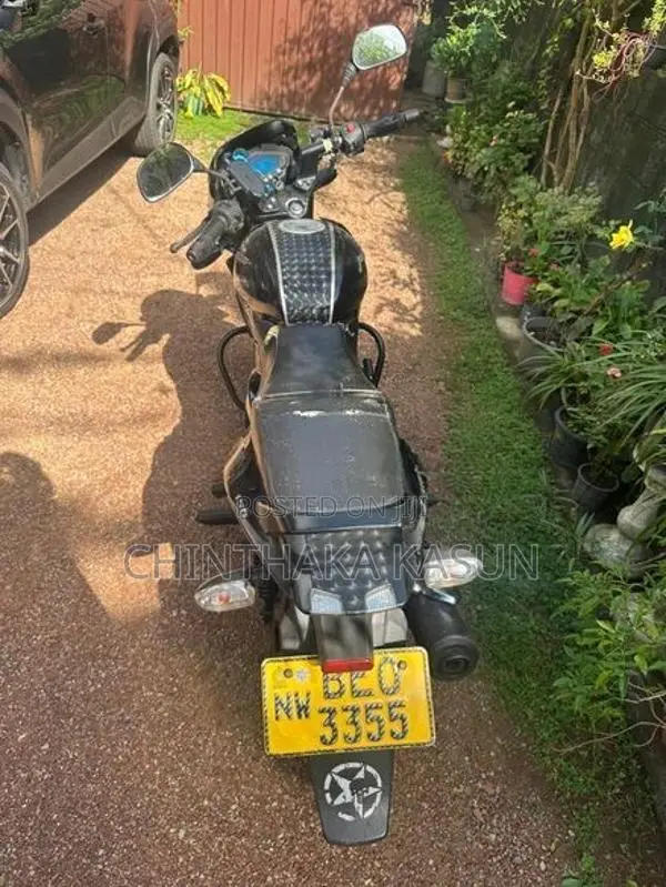 Bajaj Pulsar 150 2017