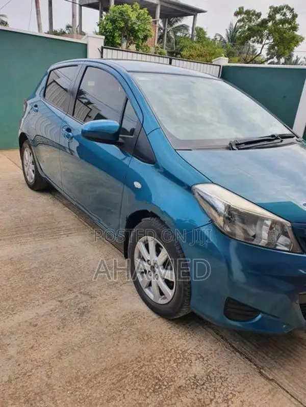 Toyota Yaris 2012