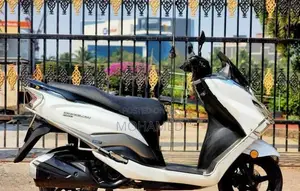 Suzuki Burgman 2020