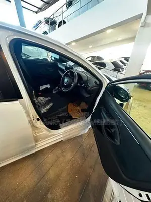 Toyota Yaris G GRADE 2026