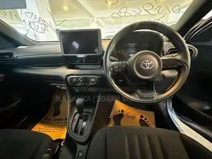 Toyota Yaris X GRADE 2026