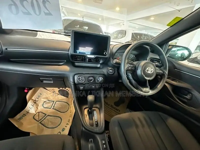 Toyota Yaris X GRADE 2026