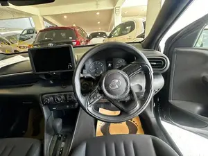 Toyota Yaris X Grade 2025