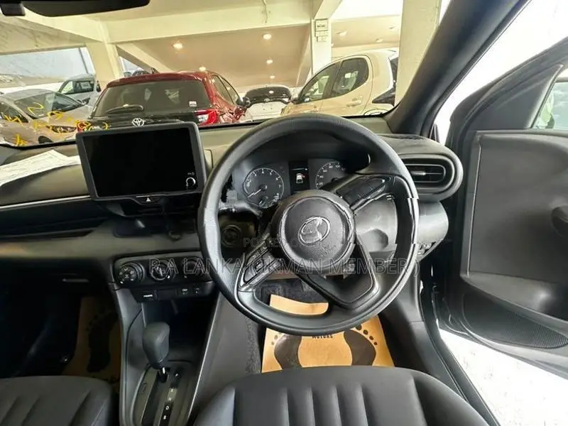 Toyota Yaris X Grade 2025