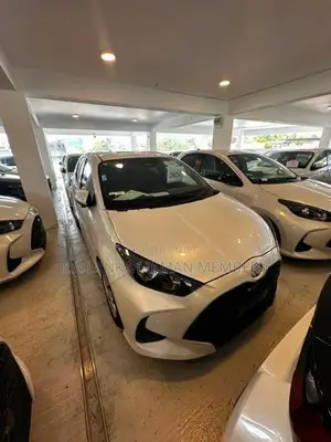 Toyota Yaris X GRADE 2024