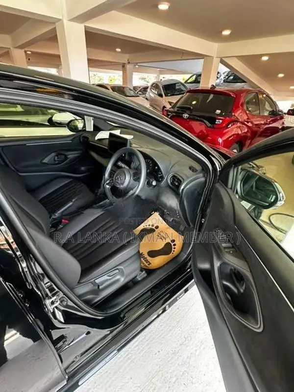 Toyota Yaris X Grade 2025
