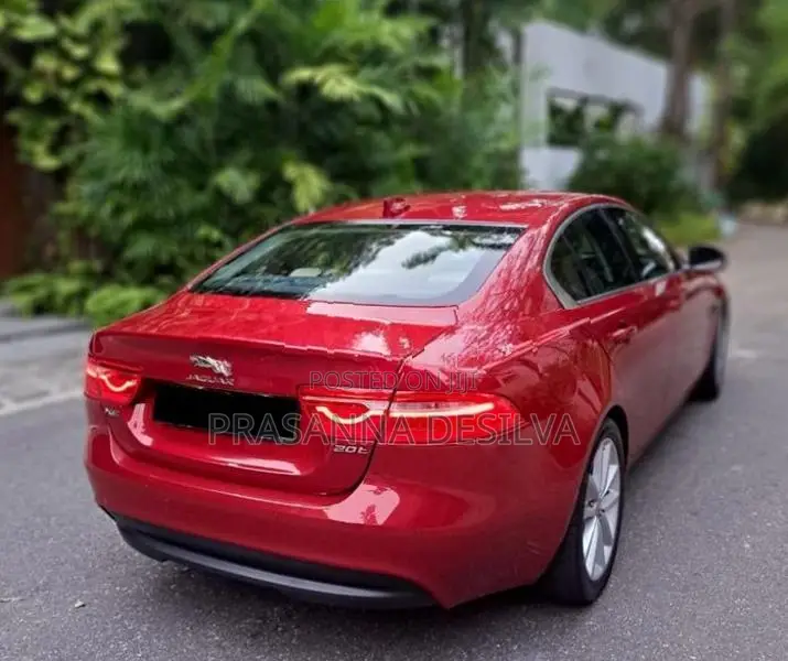 Jaguar XE 2017