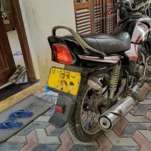 TVS Victor 2005
