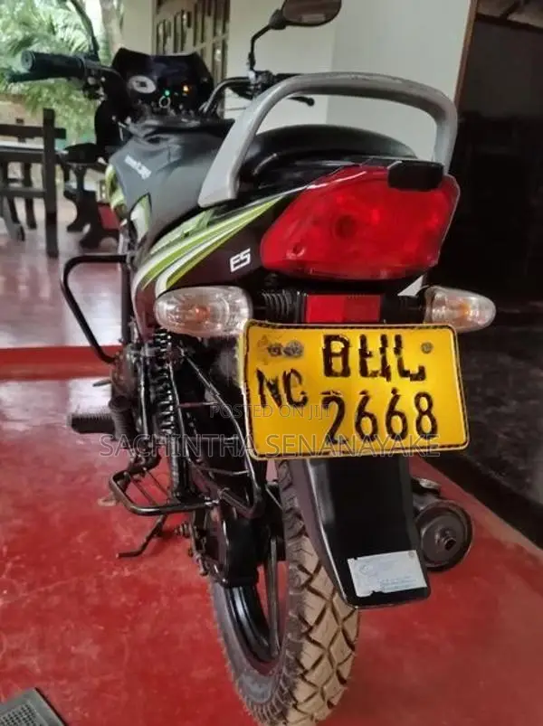 TVS Metro 2017