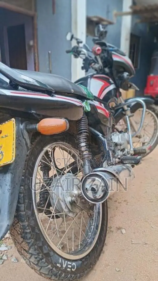 TVS Victor 2004