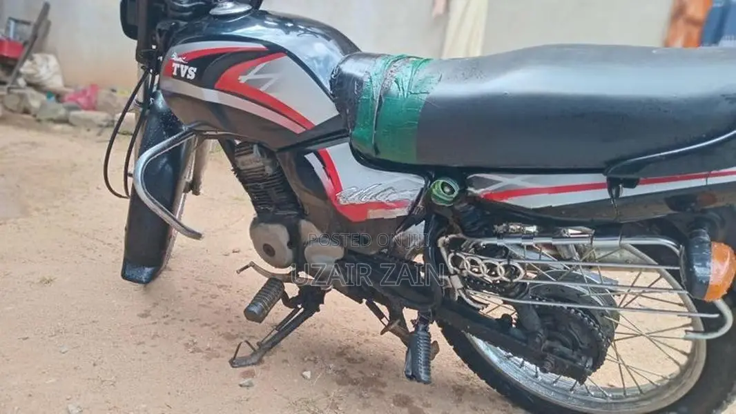 TVS Victor 2004