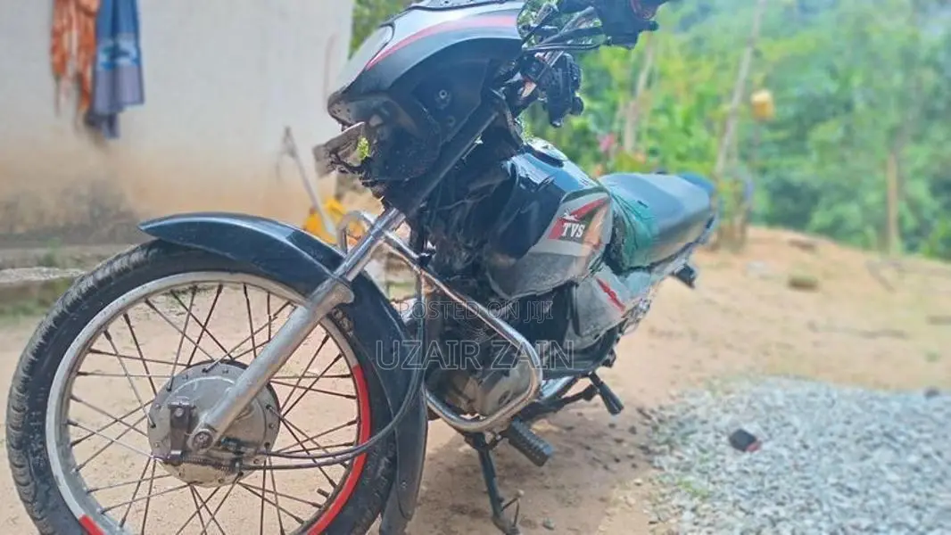 TVS Victor 2004