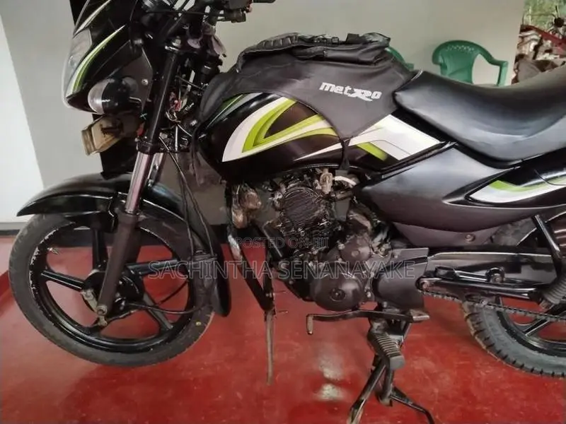 TVS Metro 2017