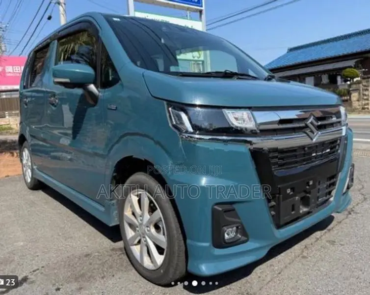 Suzuki Wagon R Custom Z 2025