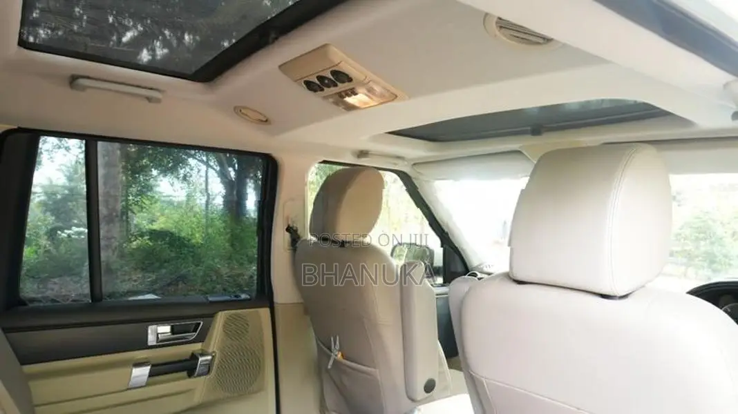 Land Rover Discovery 2013