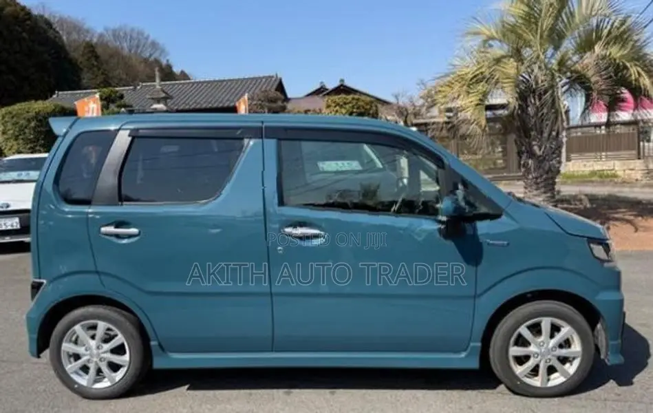 Suzuki Wagon R Custom Z 2025