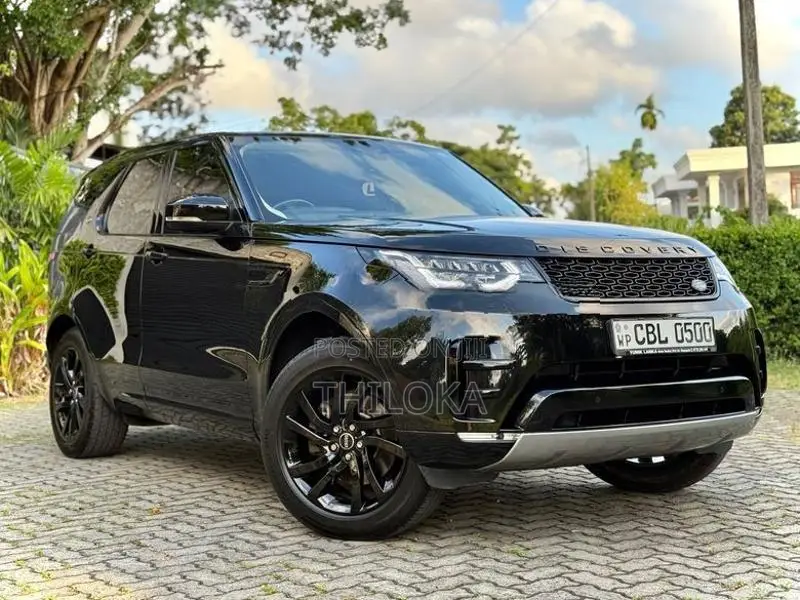 Land Rover Discovery HSE Dynamic black 2019