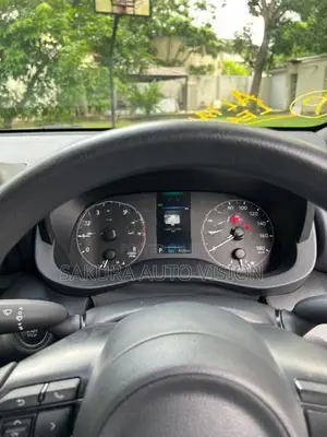 Toyota Yaris X 2025