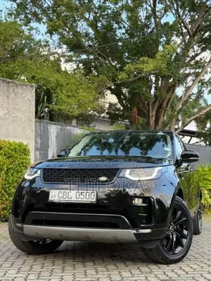 Land Rover Discovery HSE Dynamic black 2019