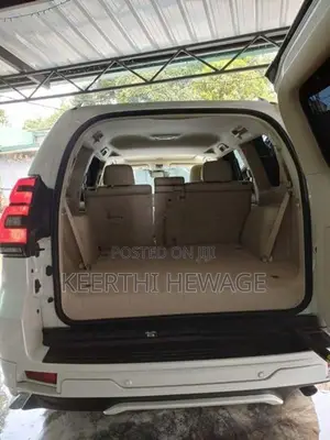 Toyota Land Cruiser Prado TRJ 150 TXL 2023