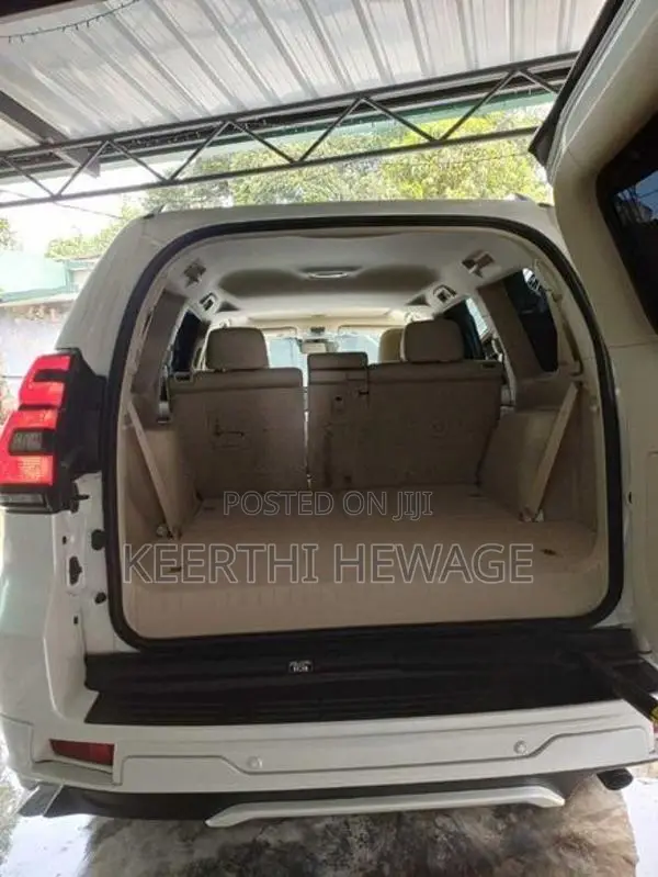 Toyota Land Cruiser Prado TRJ 150 TXL 2023