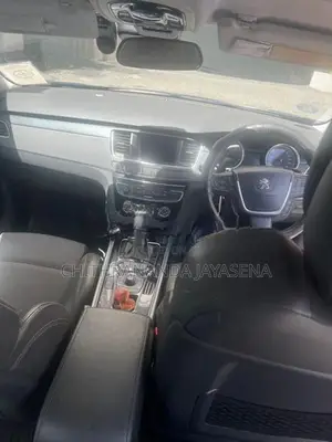 Peugeot 508 2012