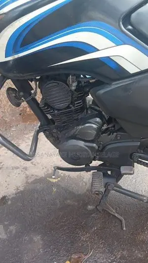 TVS Metro 2016