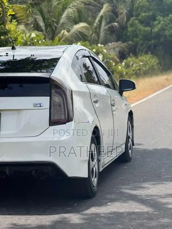 Toyota Prius 2012
