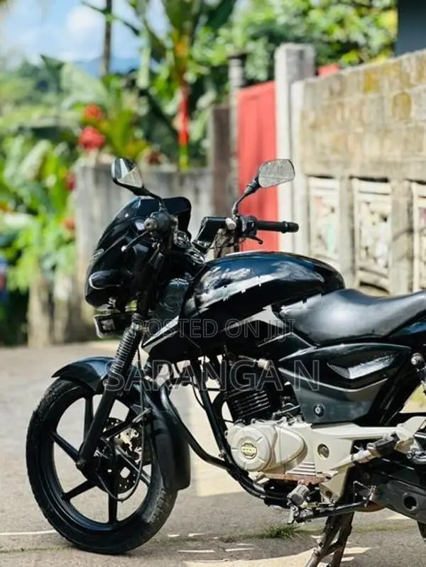 Bajaj Pulsar 150 2016