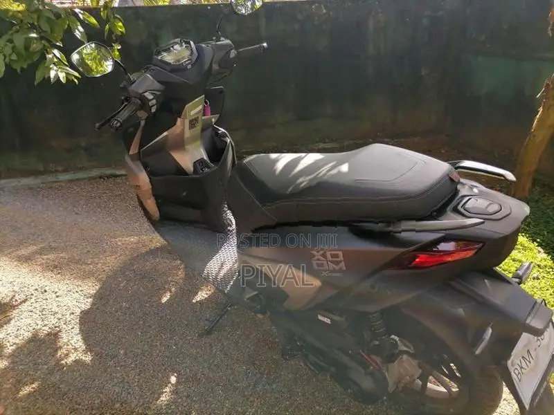 Hero XOOM 125R 2026