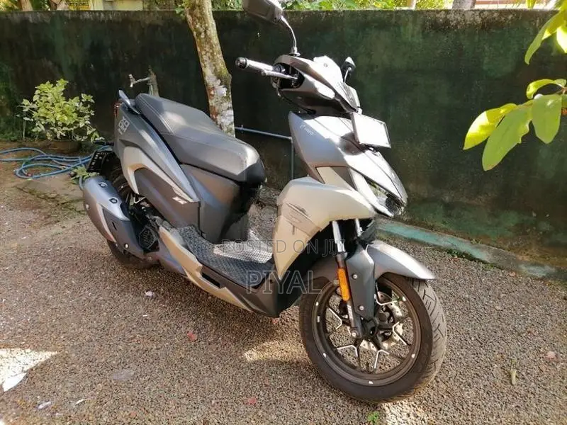 Hero XOOM 125R 2026