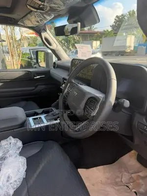 Toyota Land Cruiser Prado 2025