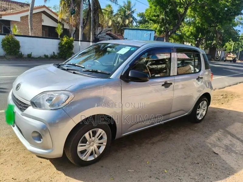 Toyota Passo 2021