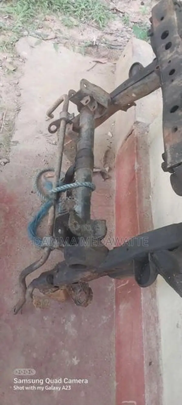 Mitsubishi L200 1996 Front Chassi