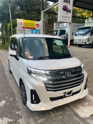 Toyota Roomy Custom G 360 Camera 2024