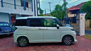 Toyota Roomy G Custom 2023