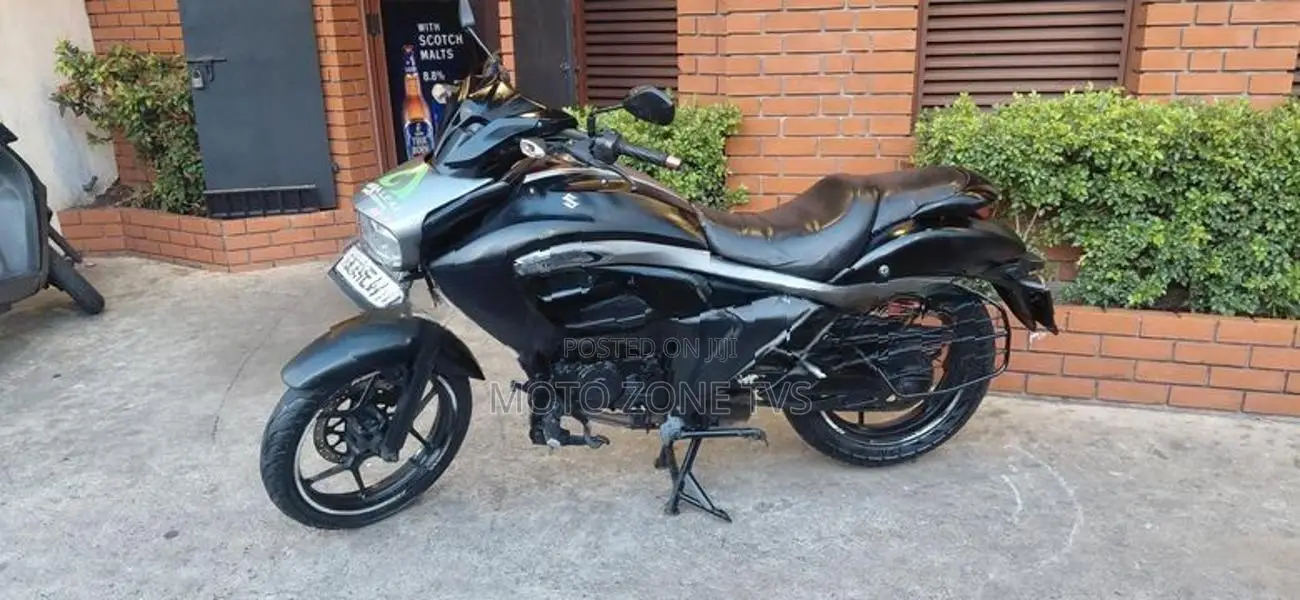 Suzuki Intruder 2018